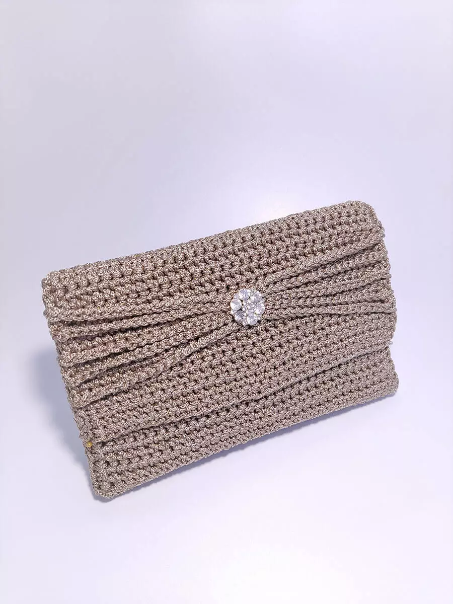 Χειροποίητη Πλεκτή Χρυσή Τσάντα-Φάκελος Διακοσμημένος με Κρύσταλλα | CHRISARTI