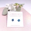 EARRING-0012 Σκουλαρίκια ατσάλινα καρφάκια μικρά λουλούδια μπλε