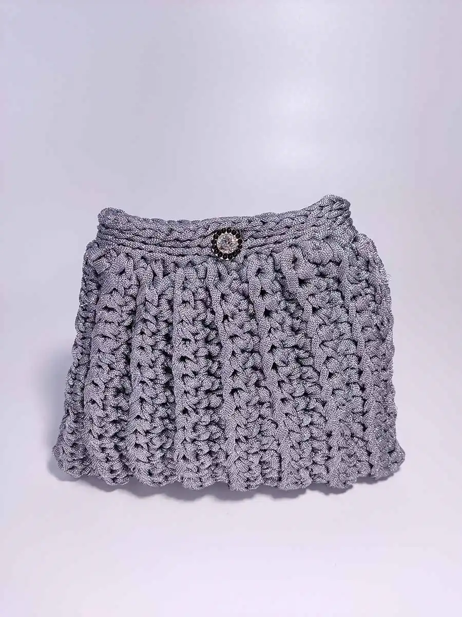 Ασημί Χειροποίητο Τσαντάκι με Αλυσίδα και Διακριτική Γυαλάδα | CHRISARTI