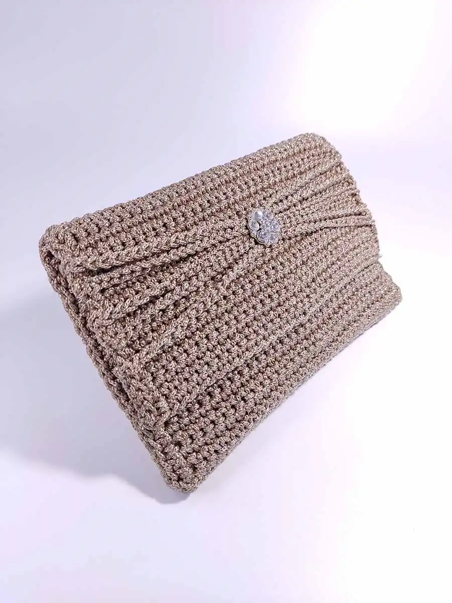 Χειροποίητη Πλεκτή Χρυσή Τσάντα-Φάκελος Διακοσμημένος με Κρύσταλλα | CHRISARTI