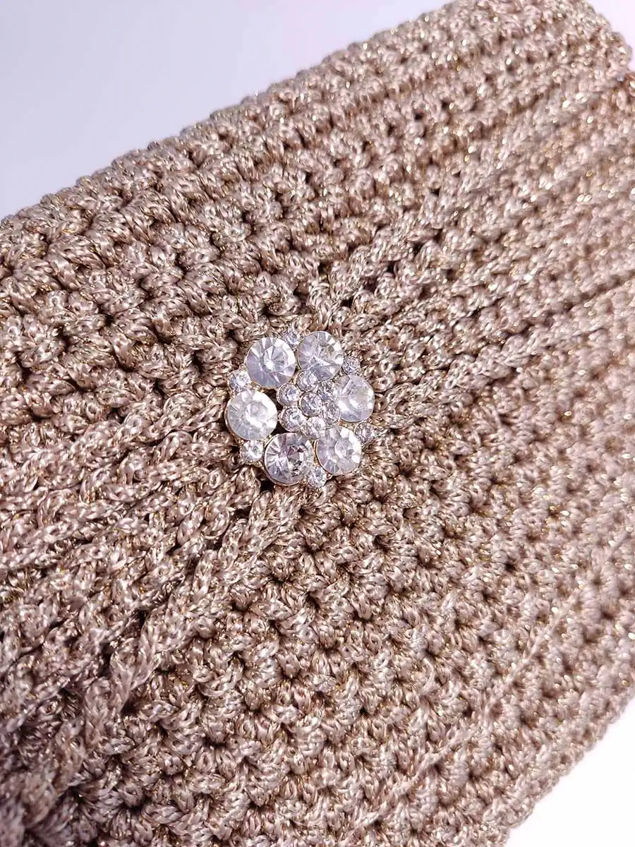 Χειροποίητη Πλεκτή Χρυσή Τσάντα-Φάκελος Διακοσμημένος με Κρύσταλλα | CHRISARTI