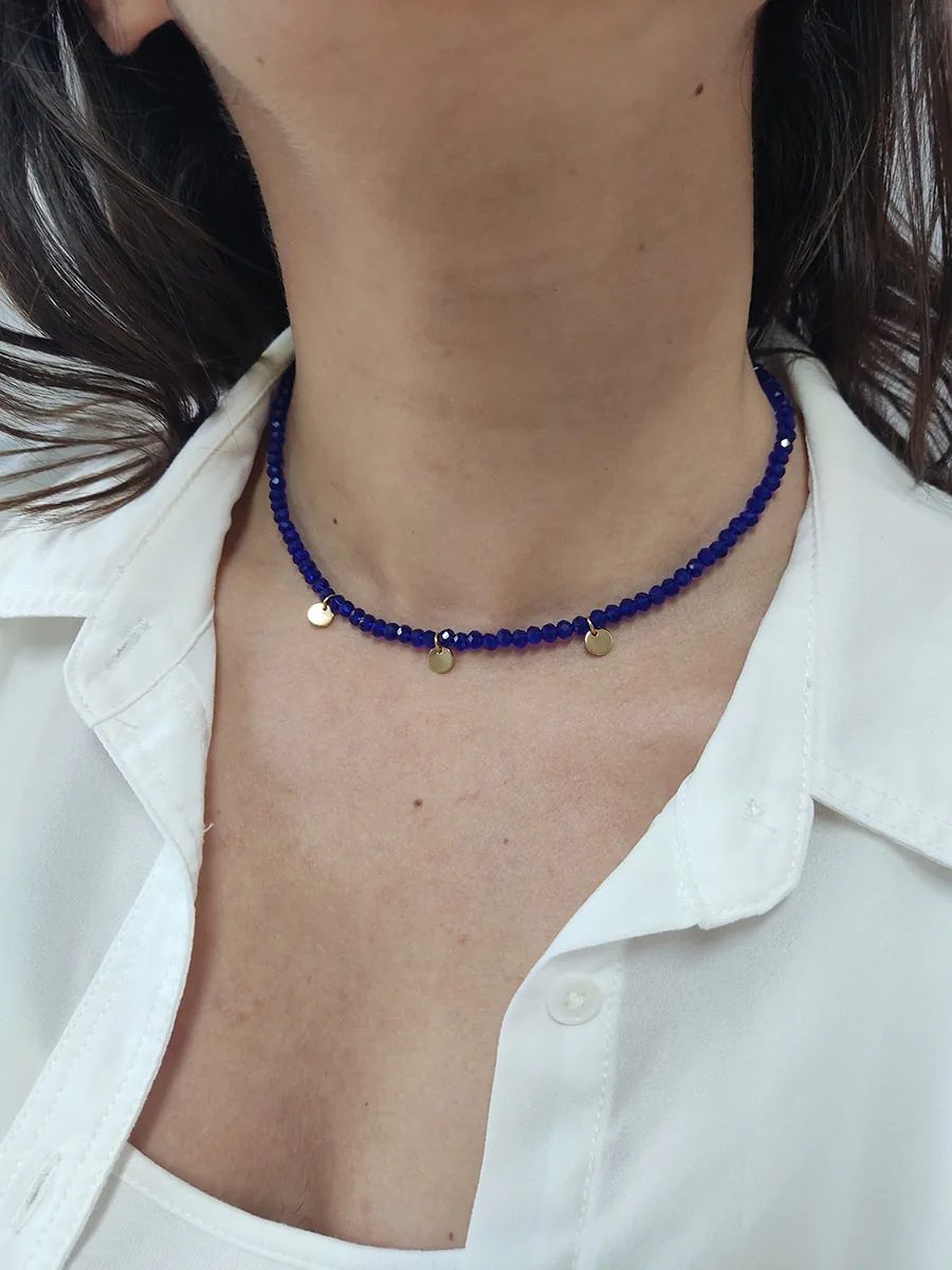 Κολιέ τσόκερ με μπλε κρύσταλλα & φλουριά