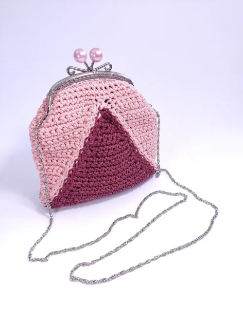 BAG-0024 (1) Χειροποίητο Πλεκτό Ροζ Τσαντάκι με Αλυσίδα και Vintage Μεταλλικό Κούμπωμα | CHRISARTI