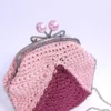 BAG-0024 (2) Χειροποίητο Πλεκτό Ροζ Τσαντάκι με Αλυσίδα και Vintage Μεταλλικό Κούμπωμα | CHRISARTI