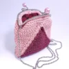 BAG-0024 (4) Χειροποίητο Πλεκτό Ροζ Τσαντάκι με Αλυσίδα και Vintage Μεταλλικό Κούμπωμα | CHRISARTI