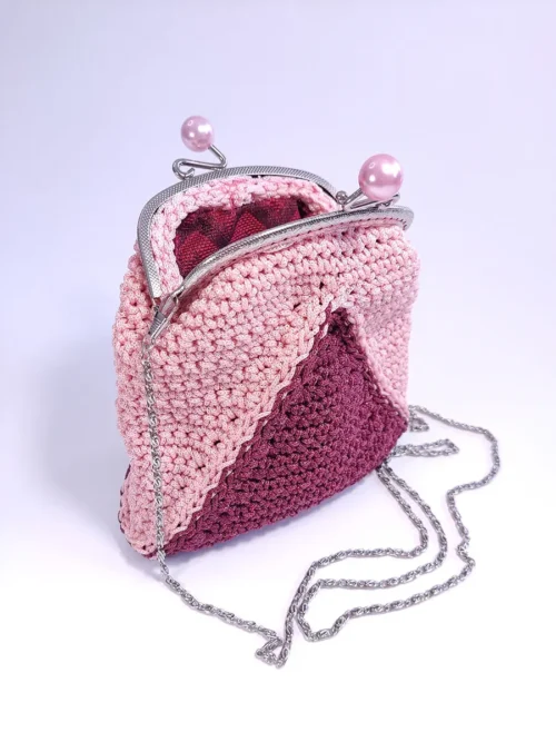 BAG-0024 (4) Χειροποίητο Πλεκτό Ροζ Τσαντάκι με Αλυσίδα και Vintage Μεταλλικό Κούμπωμα | CHRISARTI