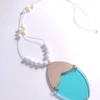 NECKLACE-0027 (3) Κολιέ με κορδόνι ημιπολύτιμους λίθους & κρεμαστό ακρυλικό στοιχείο
