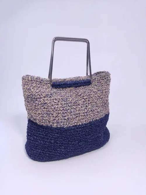 Τσάντα δίχρωμη με ορθογώνια χερούλια μπλε μπεζ