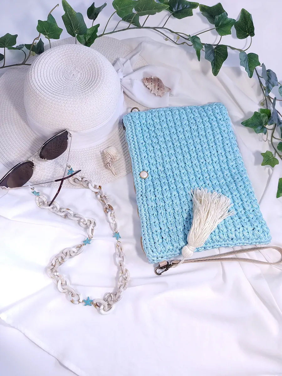 Τσάντα χειρός ορθογώνια σιέλ