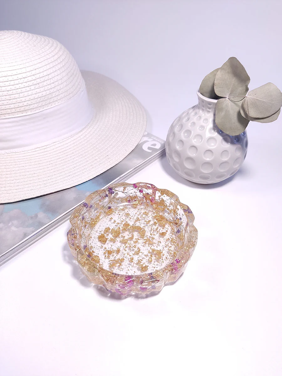 Διακοσμητικό πιατάκι με αποξηραμένα λουλούδια & φύλλα χρυσού