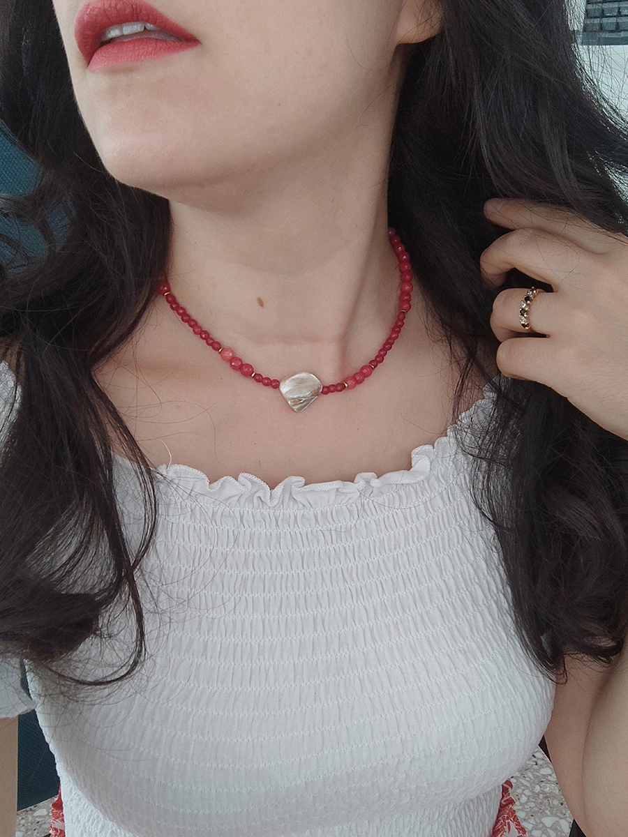 Κολιέ τσόκερ με κόκκινο νεφρίτη