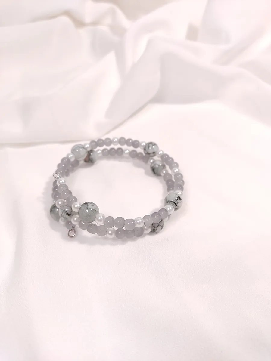 Χειροποίητο Ατσάλινο Βραχιόλι με Γκρι Γυάλινες Πέτρες σε Διπλή Σειρά | CHRISARTI