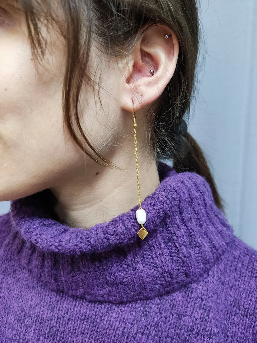 Σκουλαρίκια ατσάλινα με λευκά φυσικά μαργαριτάρια