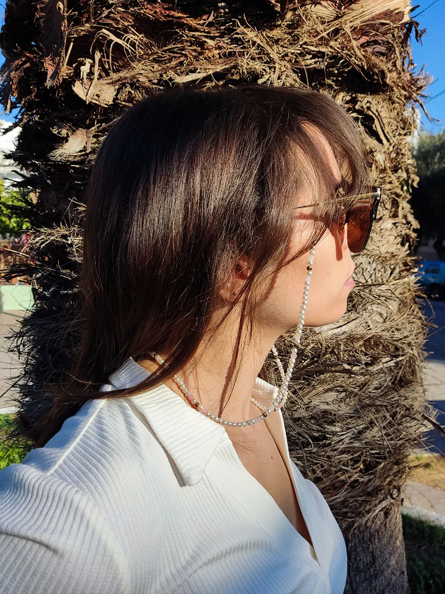 GLASSES-0008 Αλυσίδα γυαλιών με λευκές χάντρες & αιματίτη