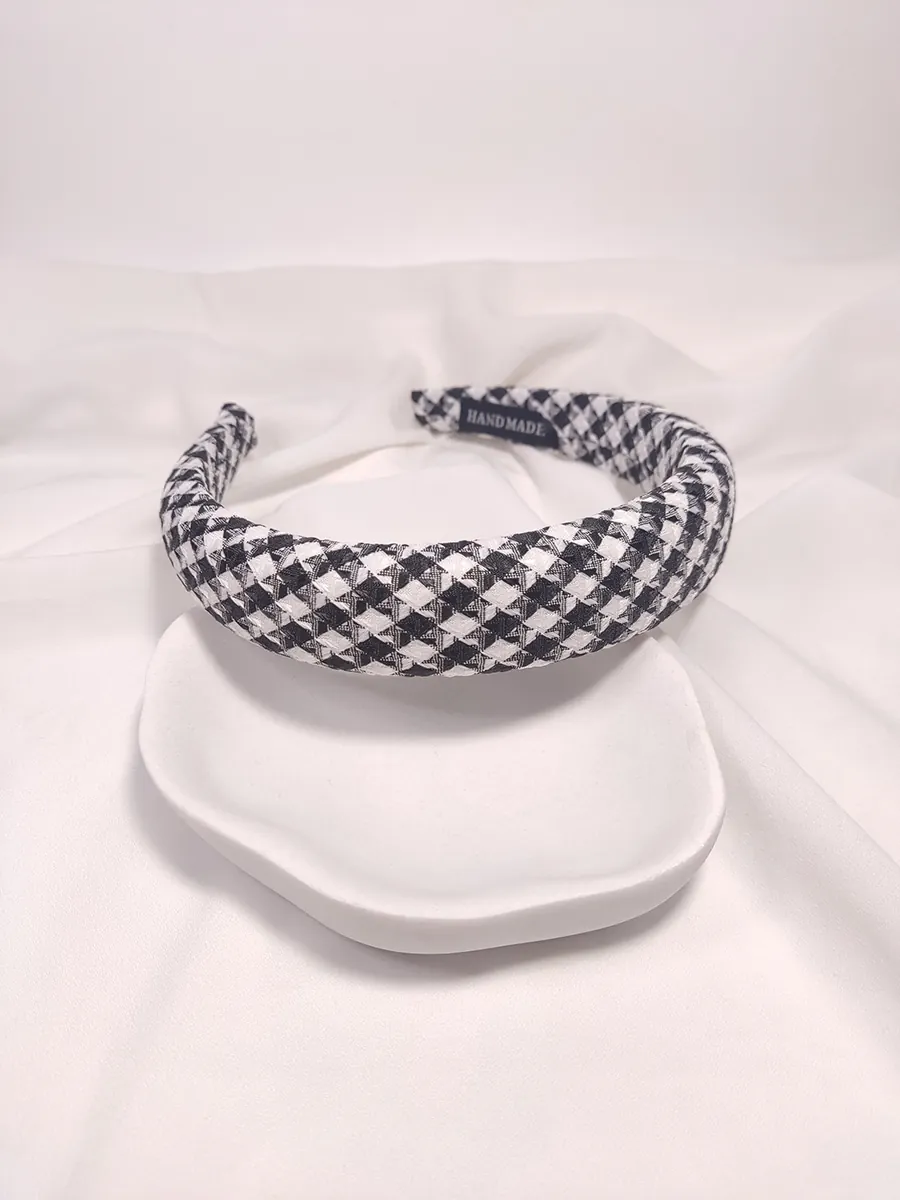 Στέκα μαλλιών από καρό ύφασμα ασπρόμαυρο