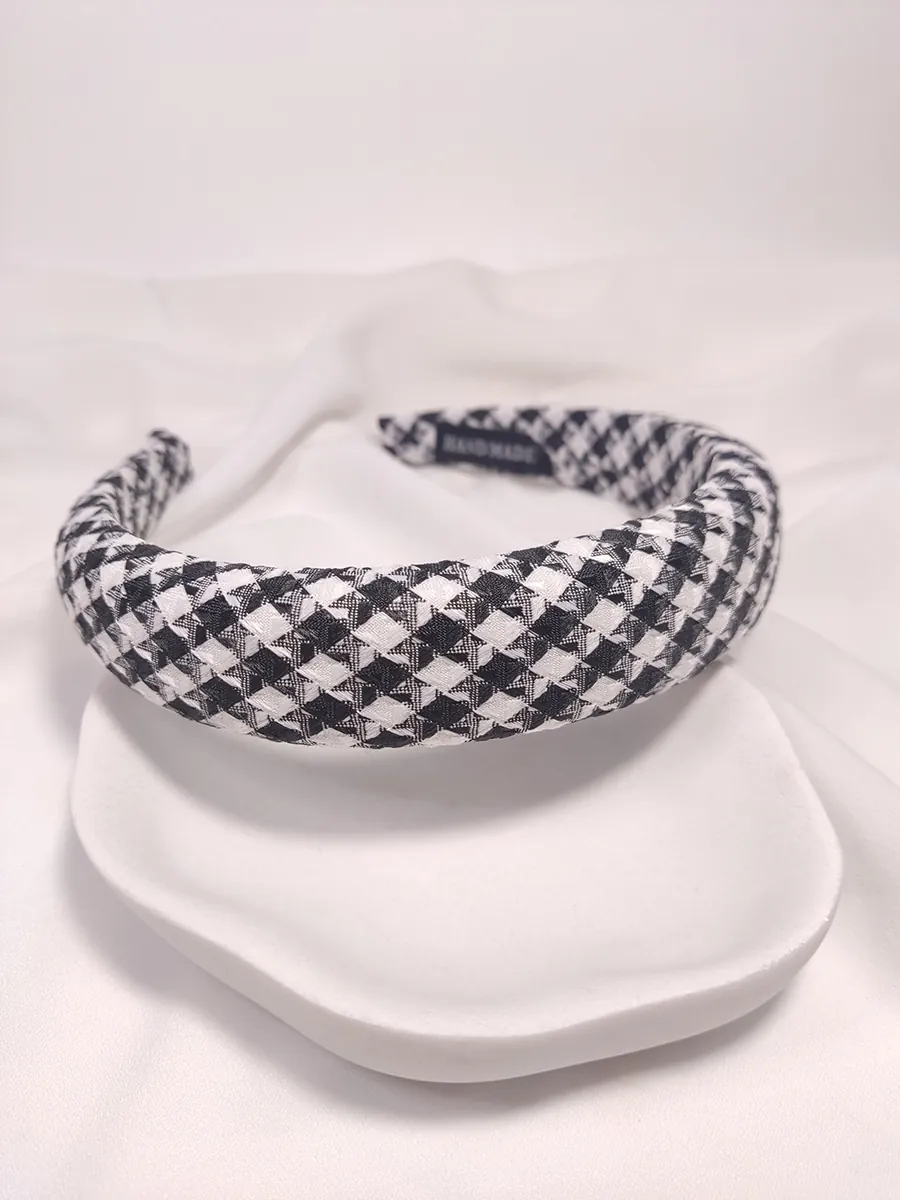 Στέκα μαλλιών από καρό ύφασμα ασπρόμαυρο