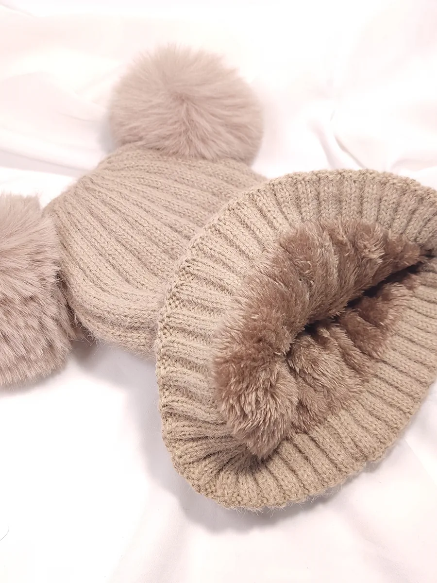 Μονόχρωμο Σκουφί με Δύο Φούντες και Επένδυση – 3 αποχρώσεις | CHRISARTI