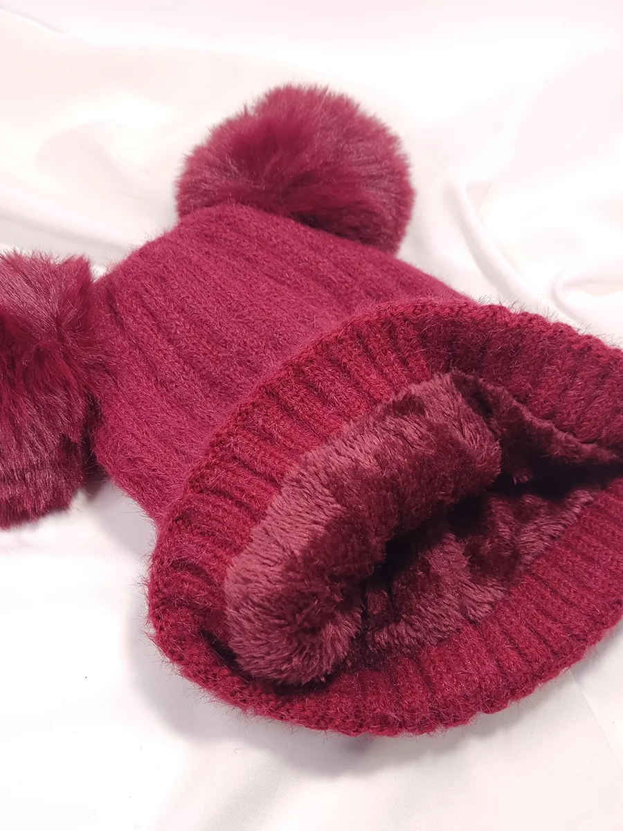 Μονόχρωμο Σκουφί με Δύο Φούντες και Επένδυση – 3 αποχρώσεις | CHRISARTI