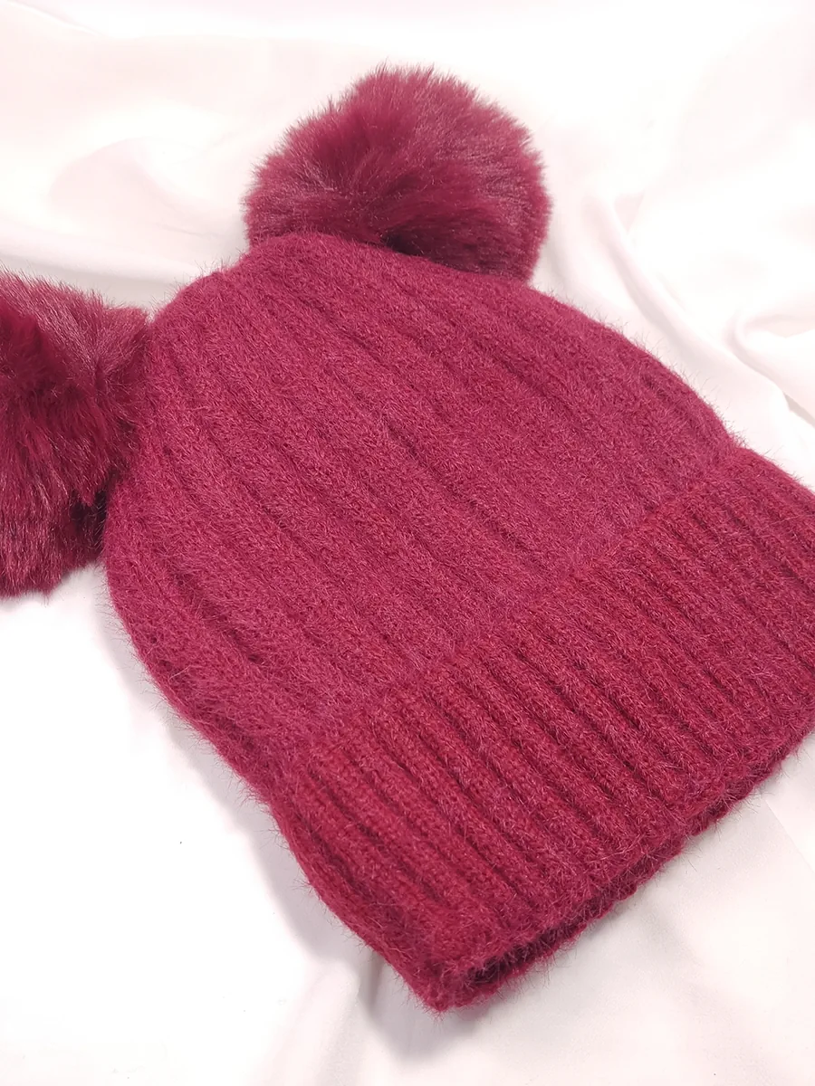 Μονόχρωμο Σκουφί με Δύο Φούντες και Επένδυση – 3 αποχρώσεις | CHRISARTI