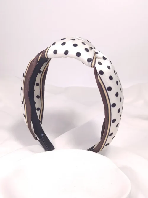 Στέκα μαλλιών σατέν υφασμάτινη πουά λευκή-μαύρη & κόμπο