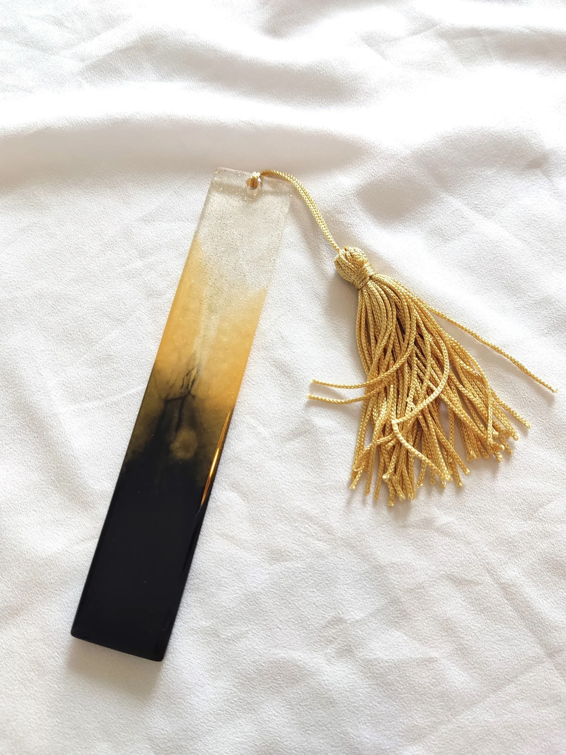 BOOKMARK-0017 Σελιδοδείκτης μαύρος-χρυσός