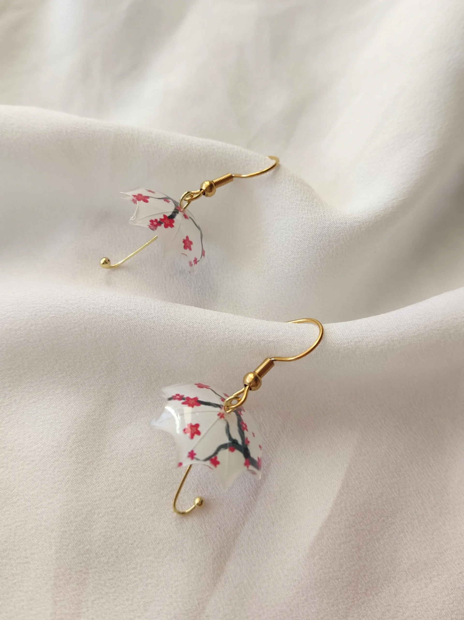 Σκουλαρίκια ατσάλινα κρεμαστά από ρητίνη ομπρέλες