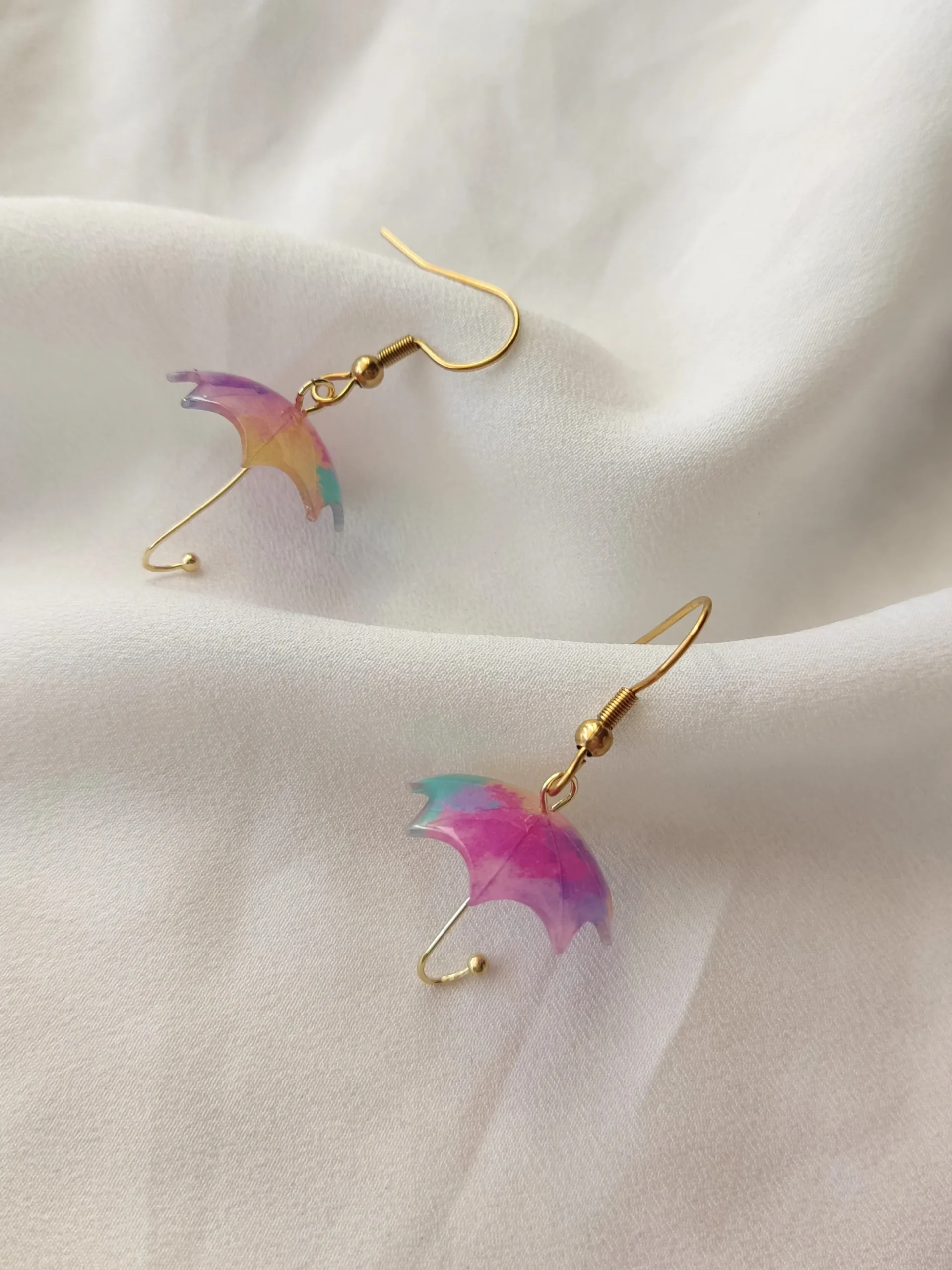 Σκουλαρίκια ατσάλινα κρεμαστά από ρητίνη ομπρέλες