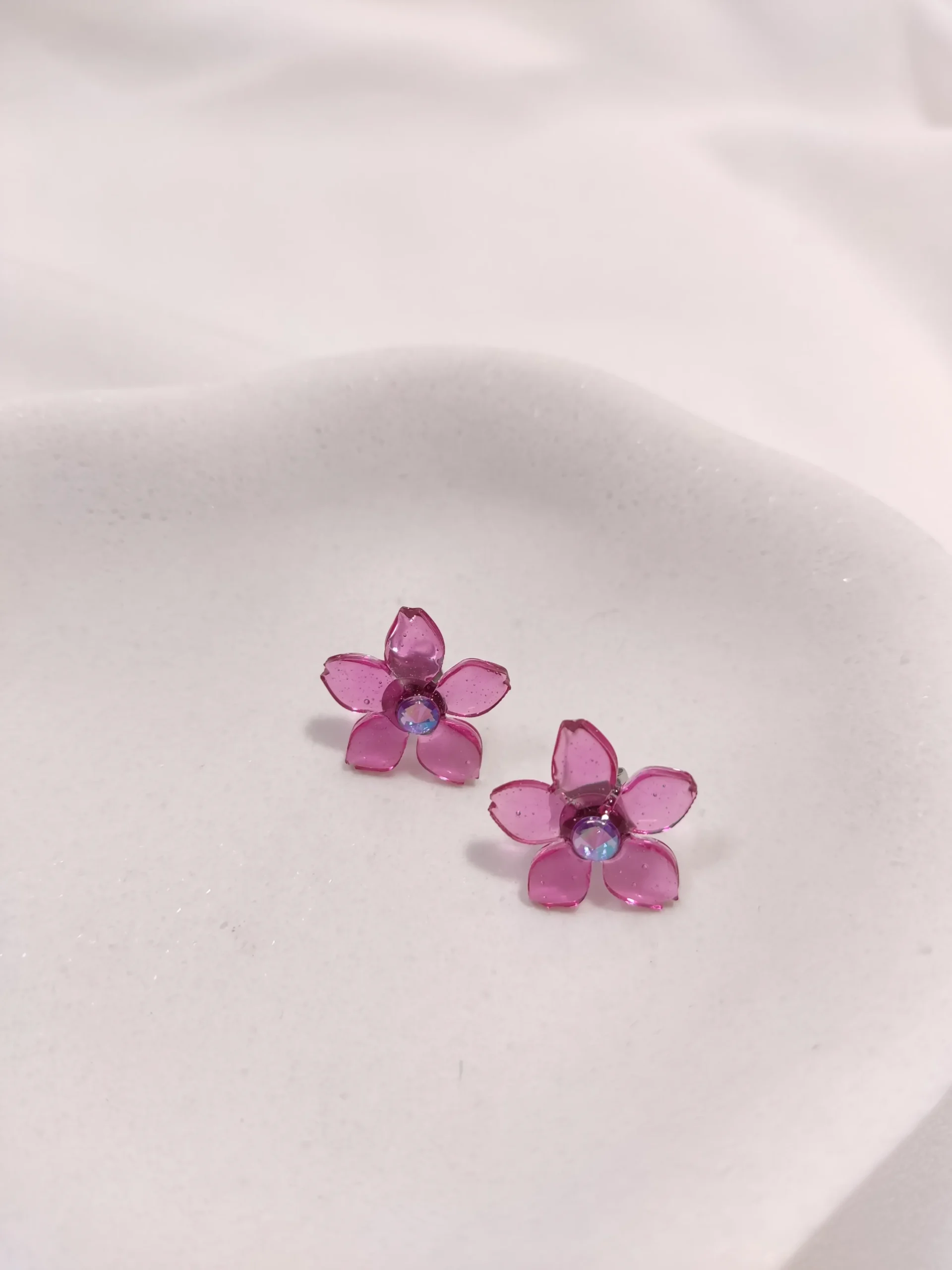 Σκουλαρίκια ατσάλινα καρφάκια από υγρό γυαλί λουλούδι