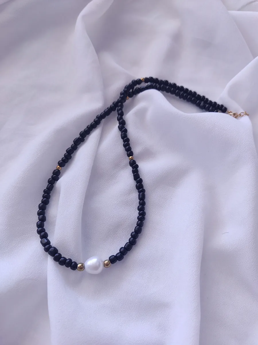 Χειροποίητο Κολιέ με Γυάλινες Χάντρες και Φυσικό Μαργαριτάρι Καλλιέργειας | CHRISARTI