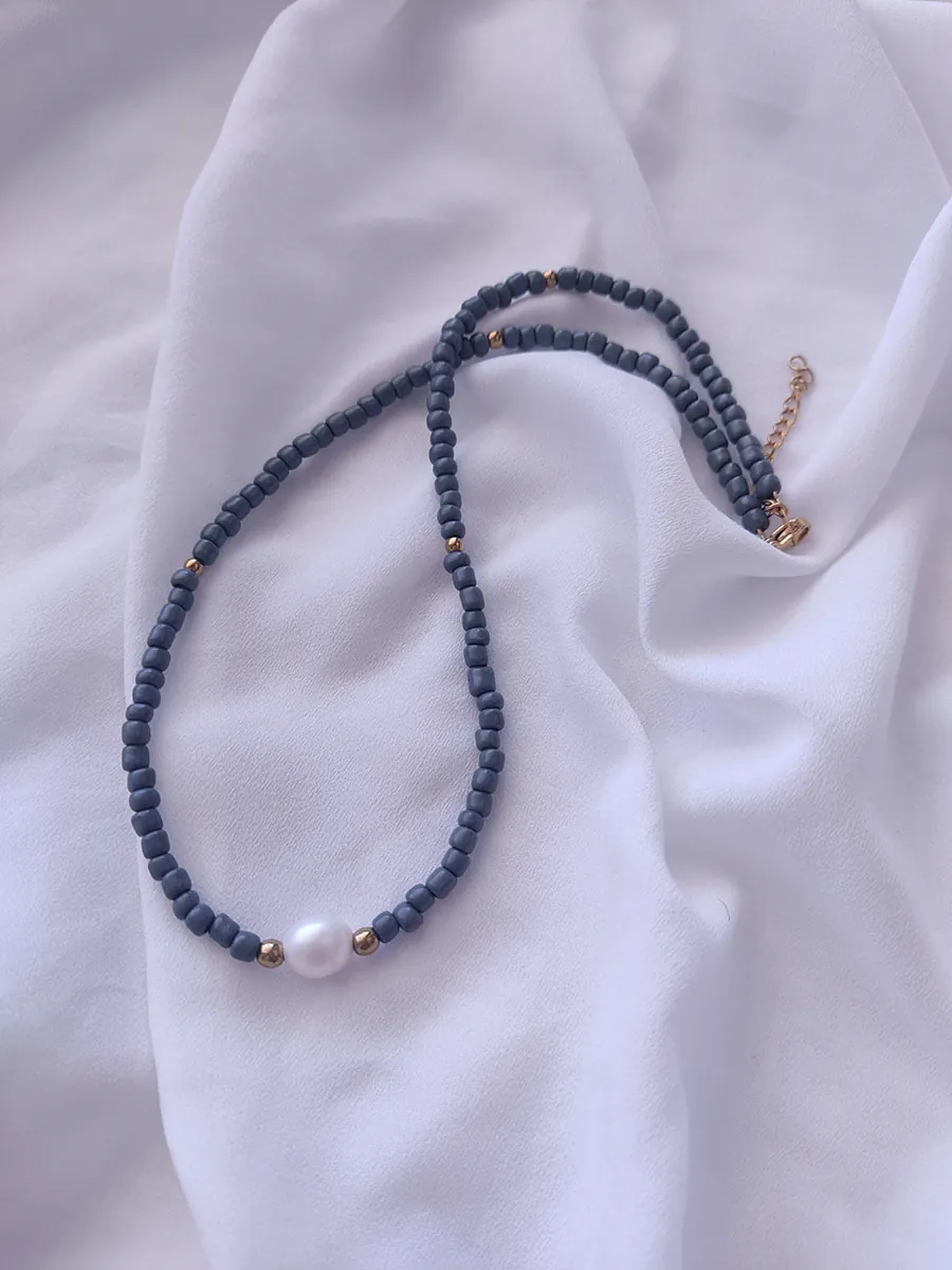 Χειροποίητο Κολιέ με Γυάλινες Χάντρες και Φυσικό Μαργαριτάρι Καλλιέργειας | CHRISARTI