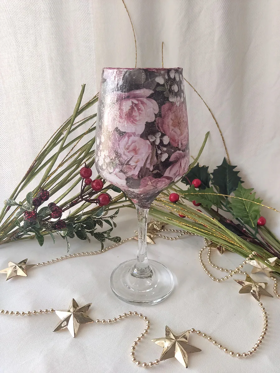 XMAS24-0015-1 Χειροποίητο Διακοσμητικό Γυάλινο Ποτήρι με Σχέδια Λουλουδιών | CHRISARTI