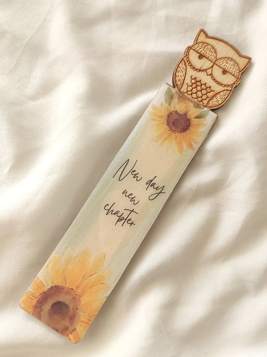 BOOKMARK-0033 Σελιδοδείκτης ξύλινος New day new chapter