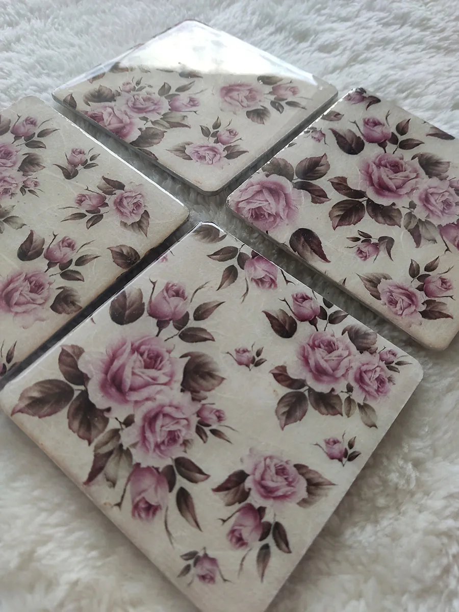 Σουβέρ ξύλινα μοβ τριαντάφυλλα σετ 4 τμχ