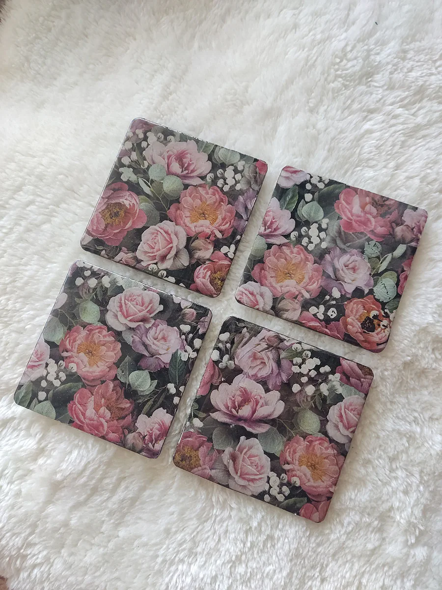 Σουβέρ ξύλινα ροζ λουλούδια σετ 4 τμχ