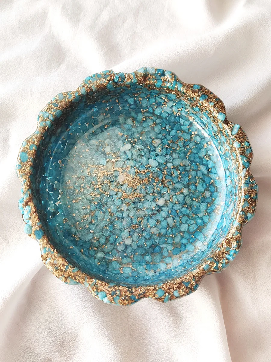 Διακοσμητικό πιατάκι με μπλε πετραδάκια