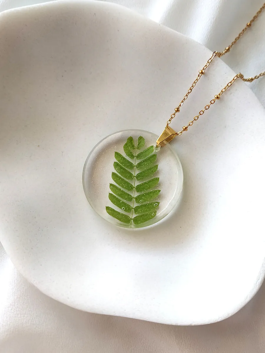 Μενταγιόν με πράσινα φύλλα δέντρου - διάφορα σχήματα | Blossom Jewelry Collection