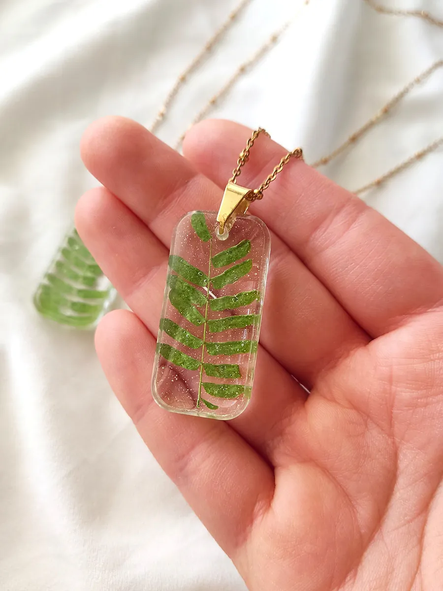 Μενταγιόν με πράσινα φύλλα δέντρου - διάφορα σχήματα | Blossom Jewelry Collection