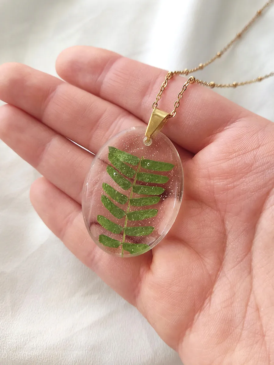 Μενταγιόν με πράσινα φύλλα δέντρου - διάφορα σχήματα | Blossom Jewelry Collection