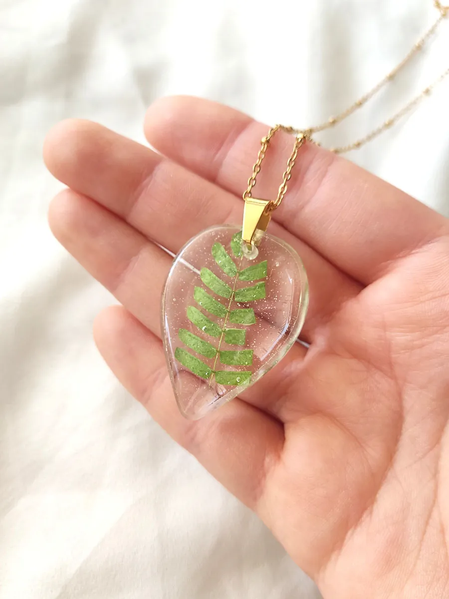 Μενταγιόν με πράσινα φύλλα δέντρου - διάφορα σχήματα | Blossom Jewelry Collection