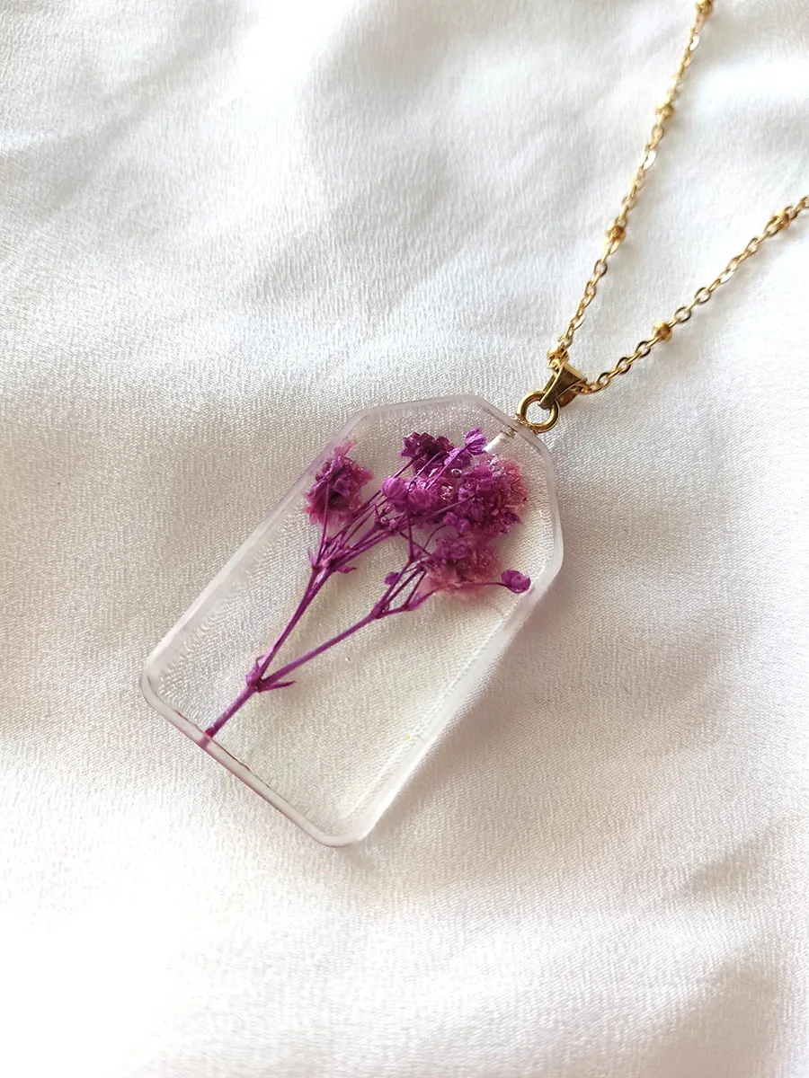 BL_NECKLACES-0003 (3) Μενταγιόν με αληθινά άνθη μοβ γυψοφίλης | Blossom Jewelry Collection