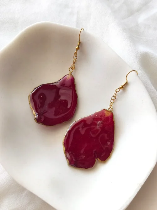 BL_EARRINGS-0005 (6) Σκουλαρίκια Ατσάλινα Κρεμαστά με Αληθινά Πέταλλα Κόκκινου Τριαντάφυλλου - 2 Σχέδια | Blossom Jewelry Collection | CHRISARTI