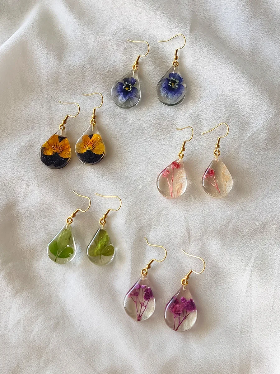 Σκουλαρίκια ατσάλινα κρεμαστά δάκρυ μικρά με αληθινά λουλούδια και φύλλα - διάφορα σχέδια | Blossom Jewelry Collection