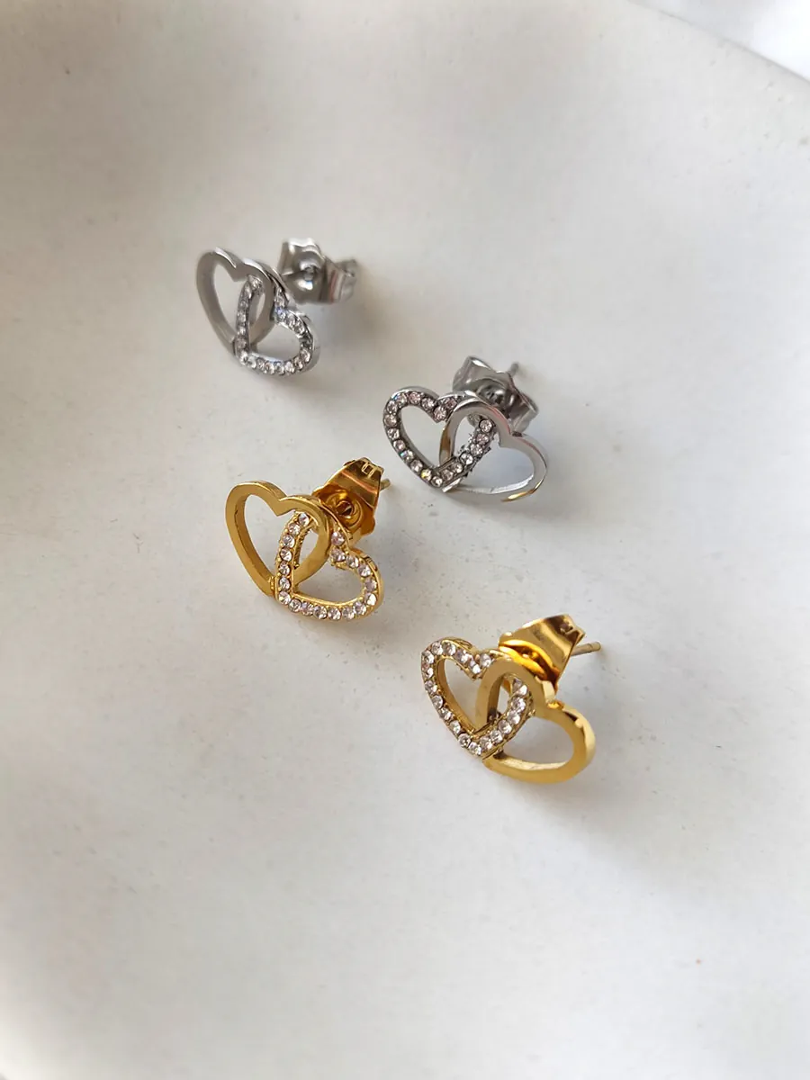 Σκουλαρίκια ατσάλινα καρφάκια μικρές διπλές καρδιές - 2 χρώματα