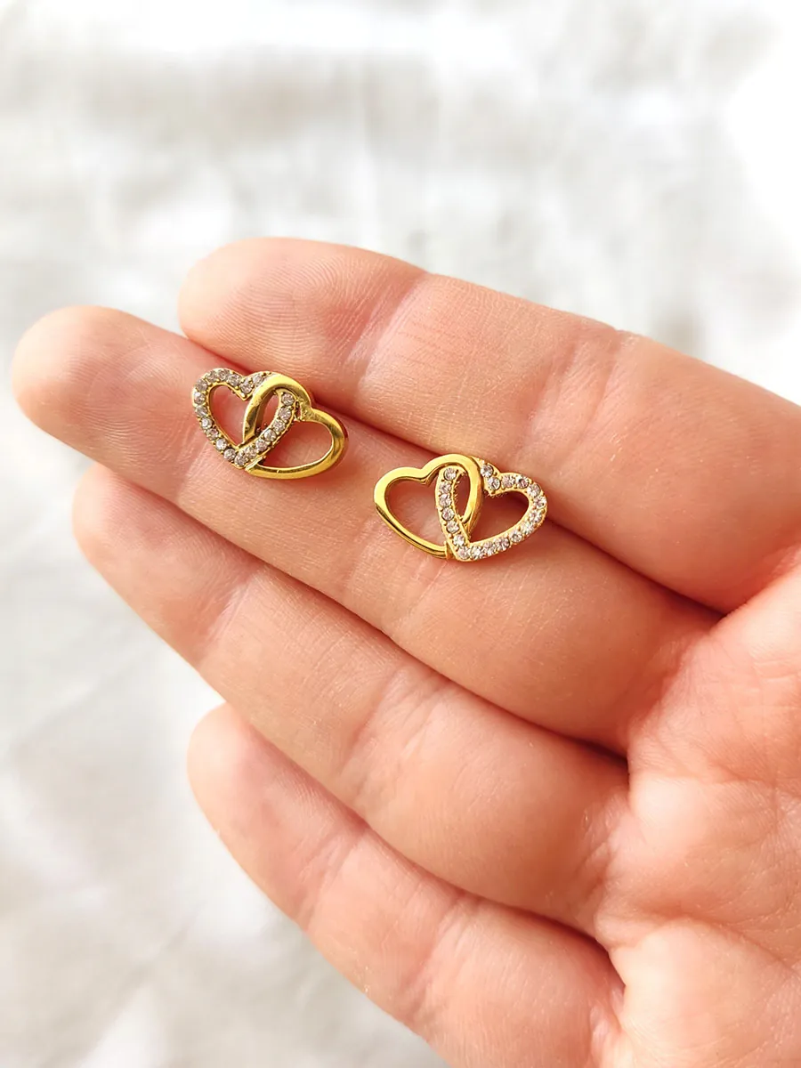 Σκουλαρίκια ατσάλινα καρφάκια μικρές διπλές καρδιές - 2 χρώματα