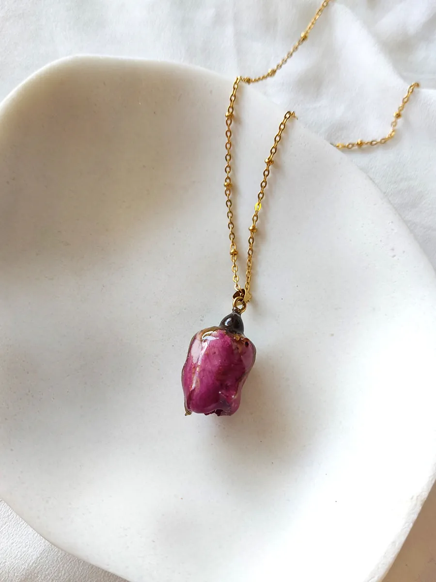 Μενταγιόν με αληθινό μπουμπούκι τριαντάφυλλου | Blossom Jewelry Collection