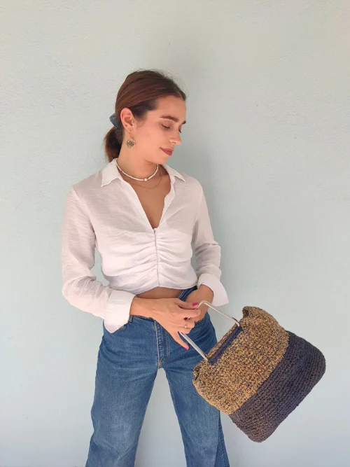 Τσάντα δίχρωμη με ορθογώνια χερούλια μπλε μπεζ