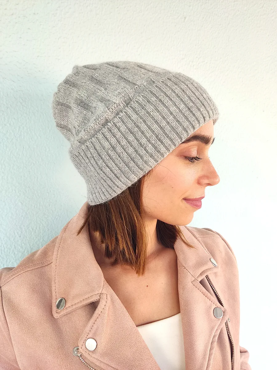 Σκουφί με πλέξη αμύγδαλο – Ζεστό, μοντέρνο και άνετο σε 7 αποχρώσεις | CHRISARTI