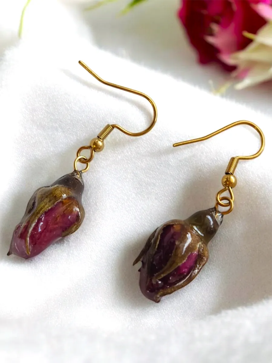 Χειροποίητα Κρεμαστά Ατσάλινα Σκουλαρίκια με Αληθινά Μπουμπούκια Τριαντάφυλλου | Blossom Jewelry Collection | CHRISARTI