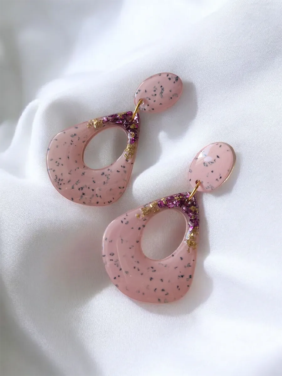 EARRINGKR-0002-2 Σκουλαρίκια ατσάλινα κρεμαστά από ρητίνη με ροζ & χρυσά πετραδάκια