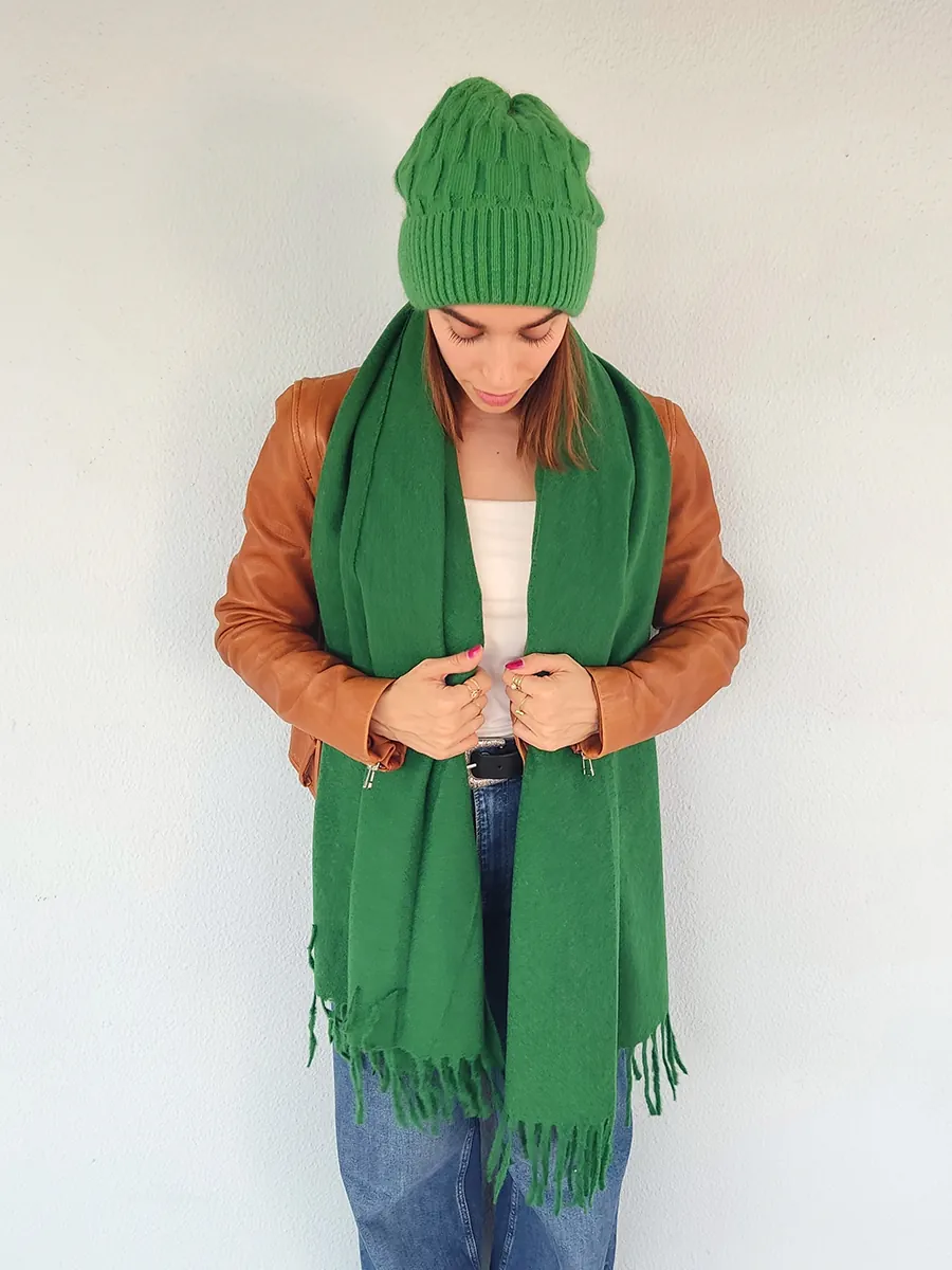 Μονόχρωμη Πράσινη Πασμίνα - Κασκόλ με Κρόσια | CHRISARTI